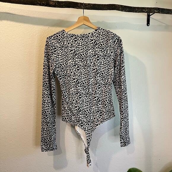 Yummy Sweater Co White/Black Animal Print Soft Cotton Bodysuit Size Large - Picture 3 of 10